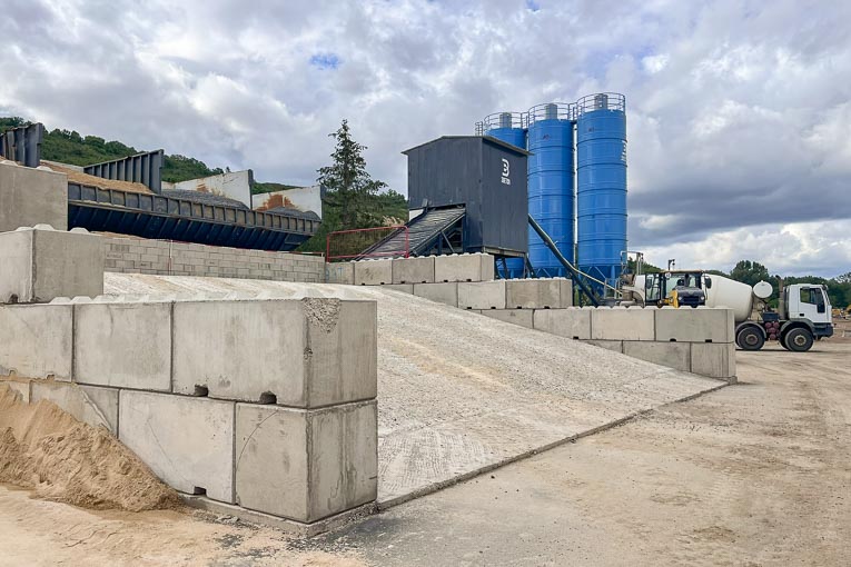 3Béton installe une centrale MCF pour le compte de Vinci. 
[©3Béton]
