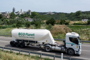 Lafarge lance EcoPlanet CEM IV, son nouveau ciment à base d’argiles activées. [©Lafarge]
