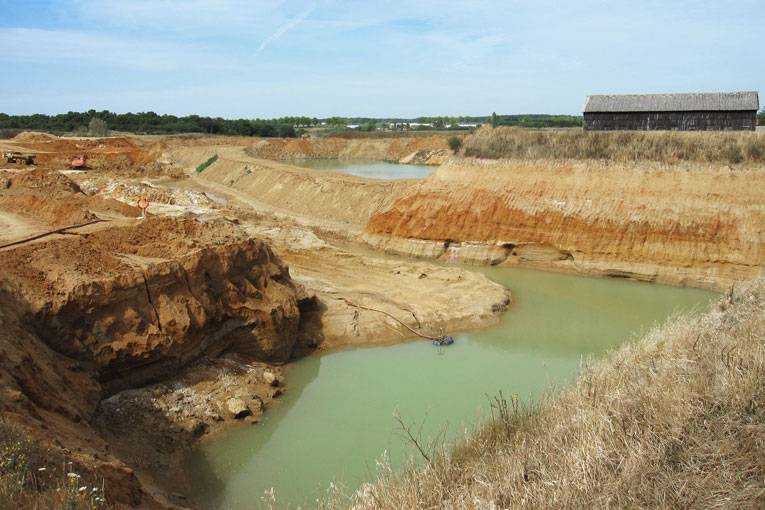 La sablière des Alleuds, près d’Angers, est l’un des huit sites mis en valeur dans le concours scientifique international Quarry Life Award. [©Heidelberg Materials France]