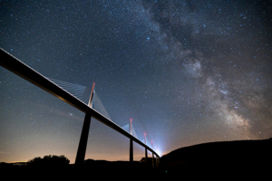 Près de 20 jours de festivités pour les 20 ans du viaduc de Millau. [©CEVM Eiffage / Foster+Partners / Greg Alric]