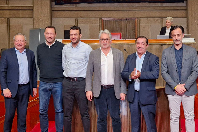 La gouvernance du Syndicat national du pompage du béton. De gauche à droite, Jean-Marie Modica (ex-vice-président), Jérôme Gaillard (trésorier), Julien Laverrière (secrétaire), Didier Ast (président), Antonio Agostinho (ex-président) et Hugo Morgado (vice-président). [©SNPB]