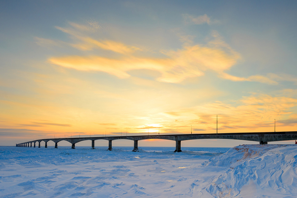 Pont Confédération, au Canada, entre l’ile de Prince Edward et Ne.   w Brunswick, de 12,9 km de longueur, constitue le couronnement de la carrière de Jean Muller. [©Association Jean Muller]